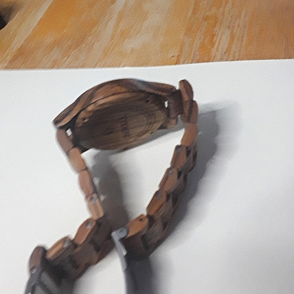 Wood watch new about 15 centimeters around clasped beautifully made - Picture 6 of 6